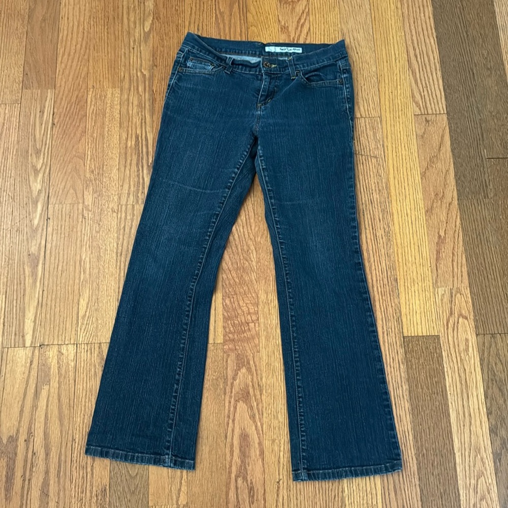 DKNY Women’s Denim Bootcut Jeans - Size 8S - EUC